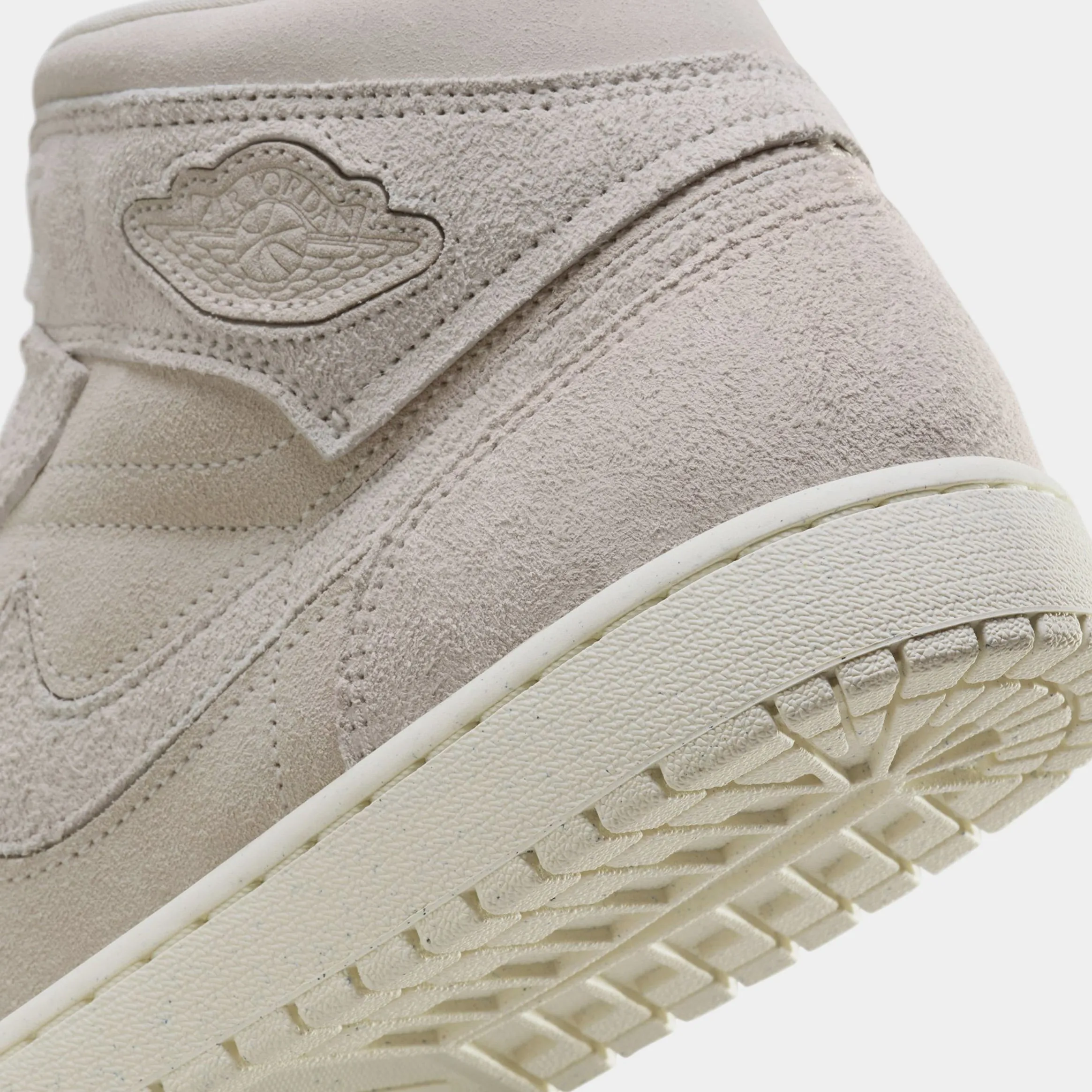 Air Jordan 1 Retro Mid SE Craft Mens Lifestyle Shoes (Pale Ivory/Sail/Legend Brown)